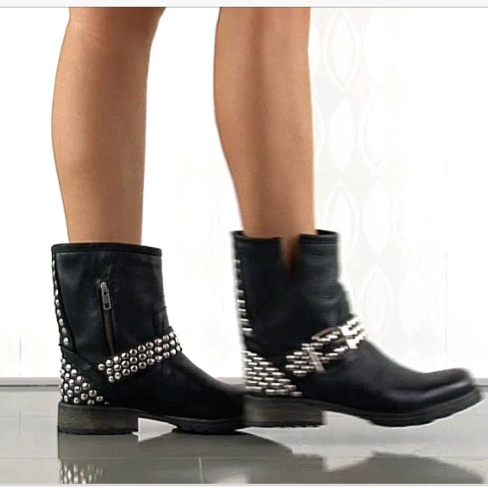 Steve Madden fraankie studded moto  bootie